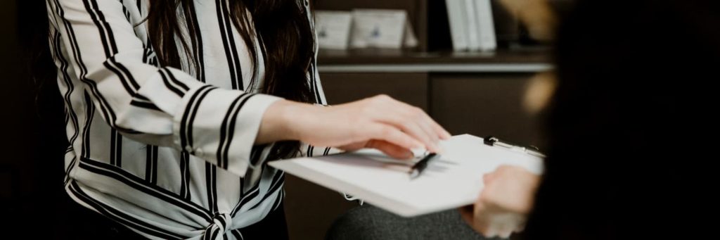 Entenda A Importância Do Contrato Social Para Empresas - Contabilidade em Joinville - SC | Dunzer - Contrato Social: Evite Conflitos e Proteja Seu Negócio Agora!